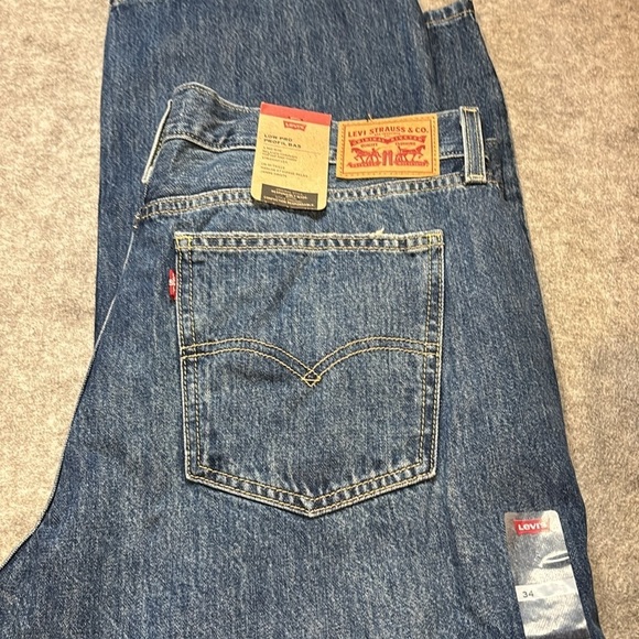 ✨ Levi’s Low Pro Straight Jeans – Women’s Size 34 – NWT ✨ - Picture 11 of 12